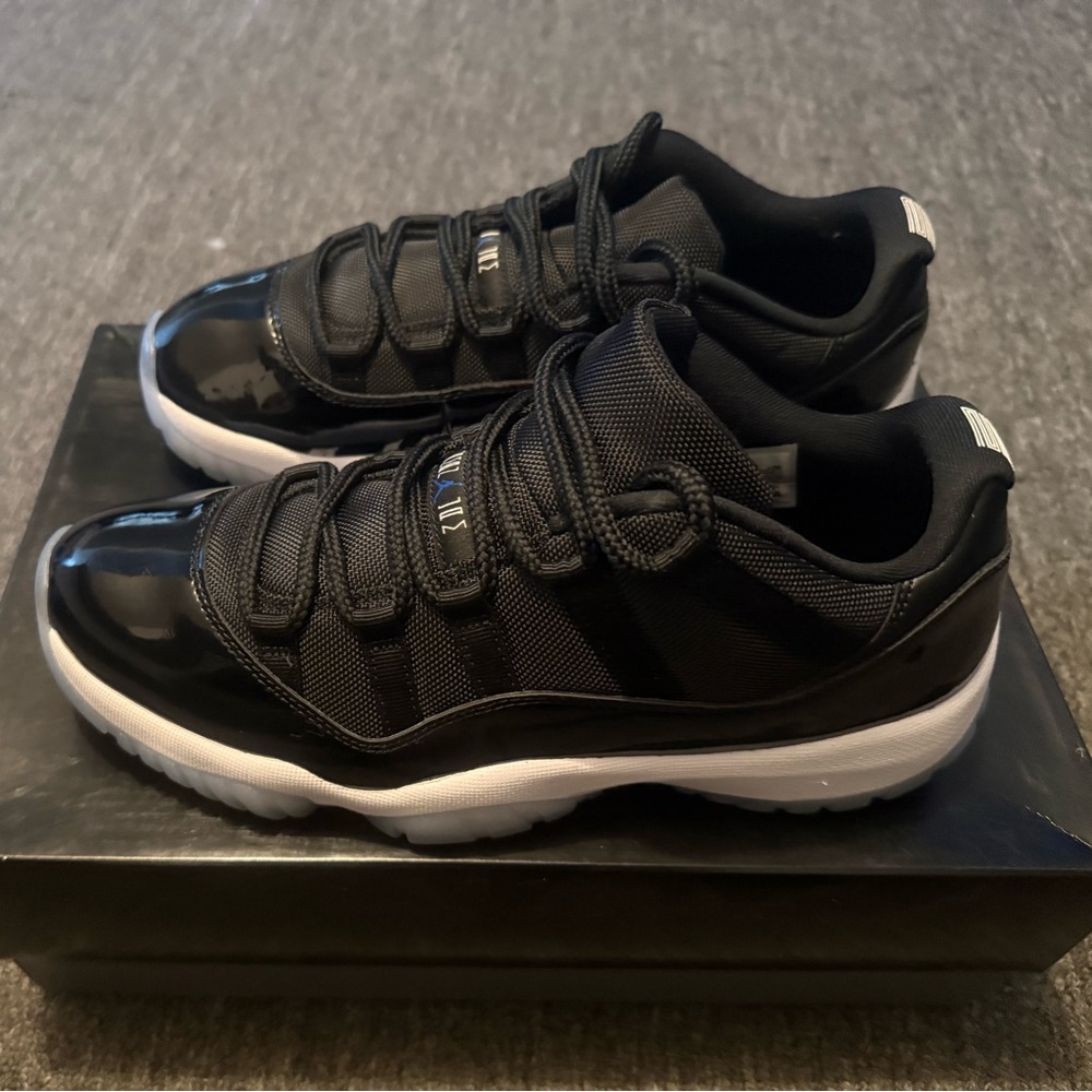 Air Jordan 11 Retro Low space jam